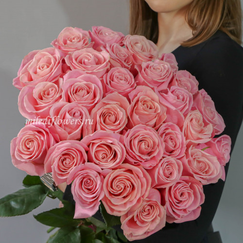 Купить шикарный букет розовых роз в Петербурге | Салон цветов Миледи